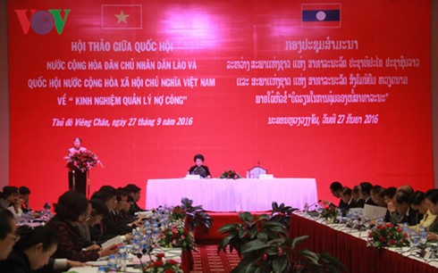 Die Parlamentspräsidentin nimmt am Seminar über die Verwaltung der Staatsschulden teil - ảnh 1